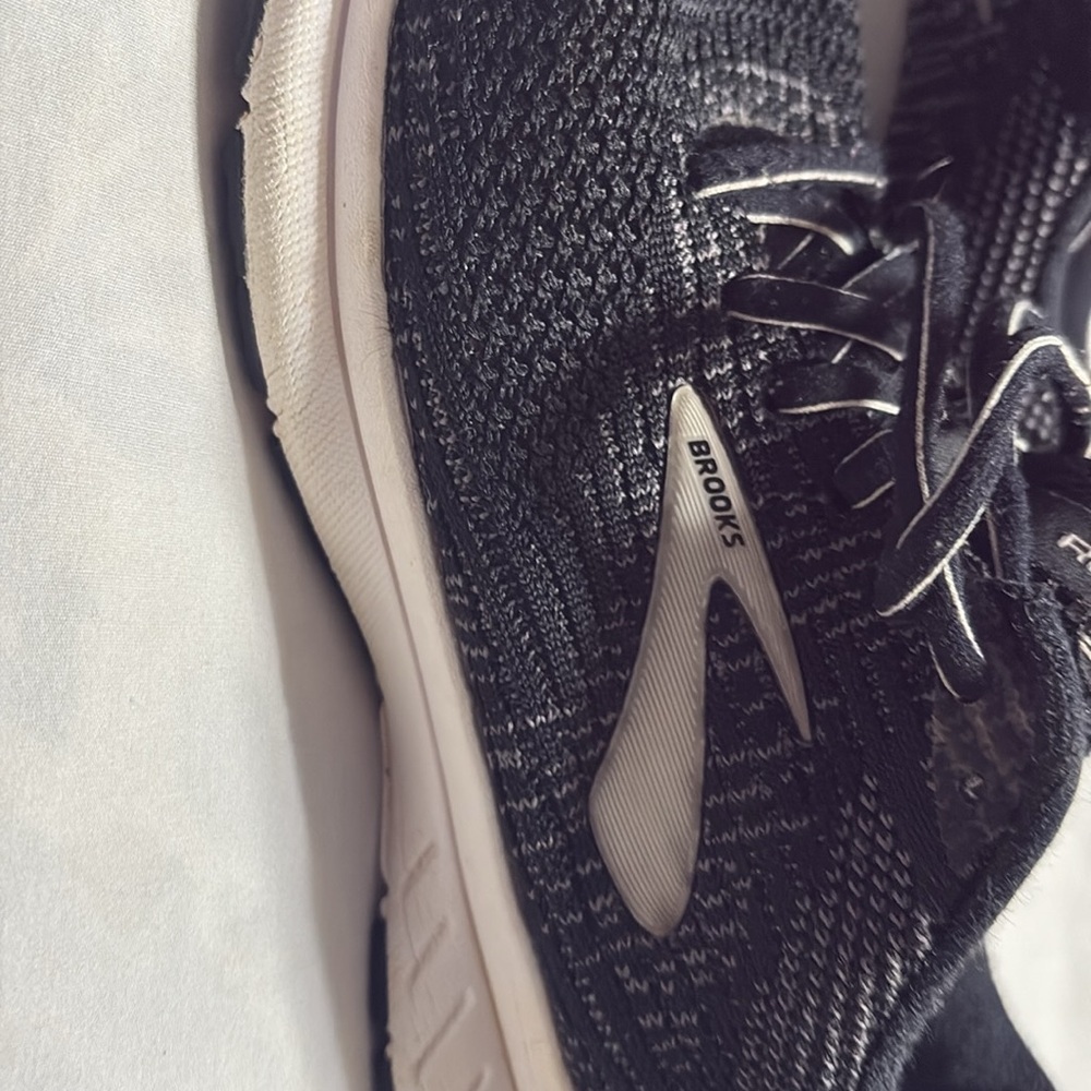 Brooks Black and White Athletic Shoes with Breathable Mesh​ - Picture 2 of 3